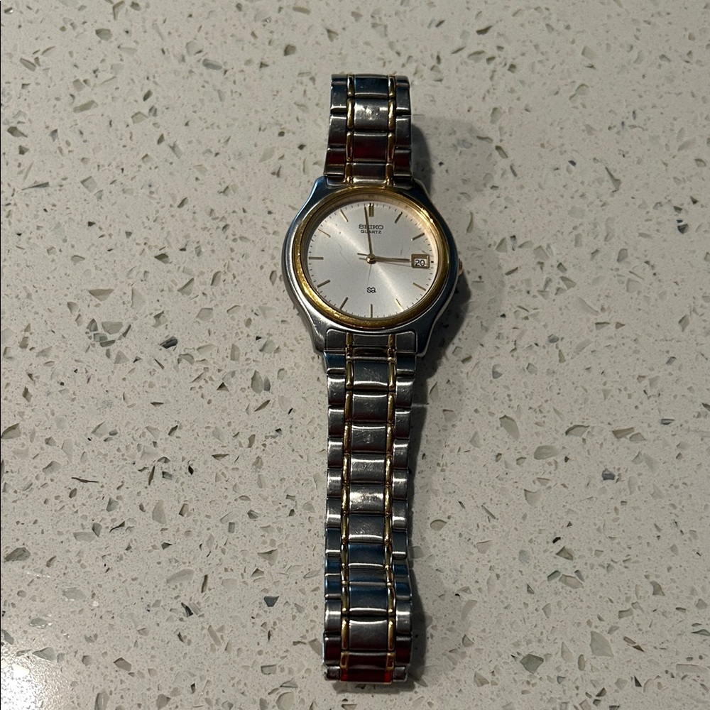 Seiko Two-Tone Silver and Gold Men's Watch